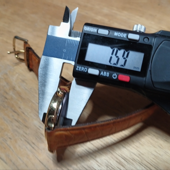 Armitron Quartz Marvin the Martian watch Green face 3 hand movement 33.5 mm case - Picture 4 of 8